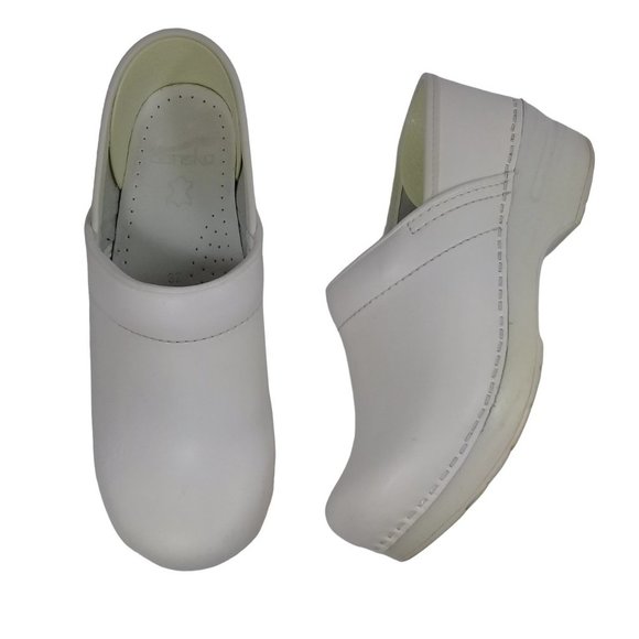 Dansko Women's Professional Padded Collars Full Grain Leather Clogs Size 6.5-7 - Picture 3 of 12